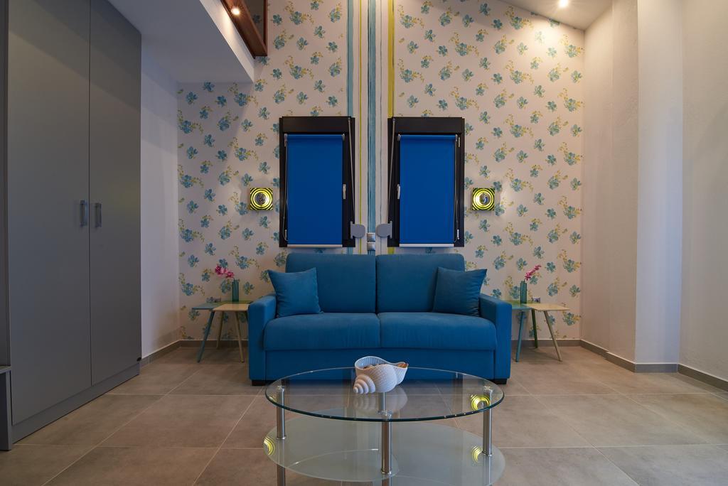 Grey House Apartments ニキティ 部屋 写真