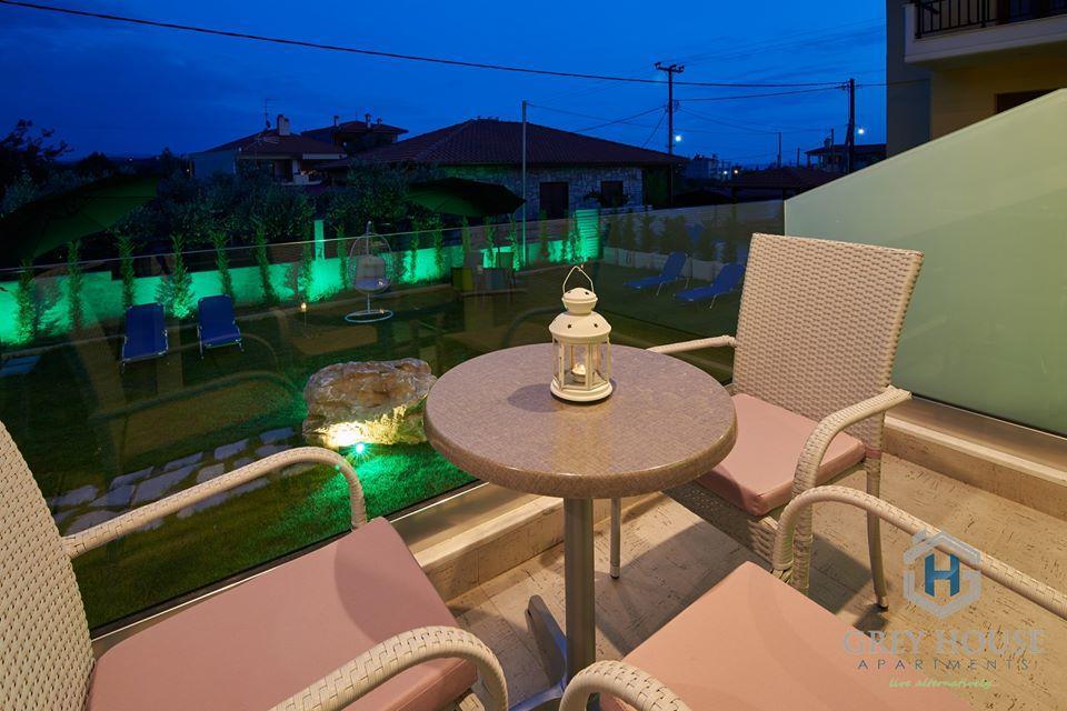 Grey House Apartments ニキティ エクステリア 写真