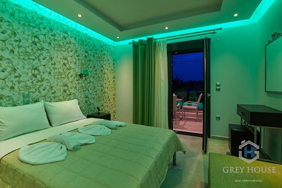 Grey House Apartments ニキティ エクステリア 写真